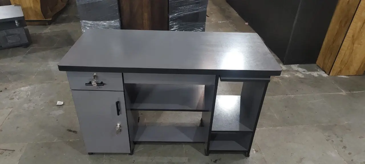 Computer Table 48x24