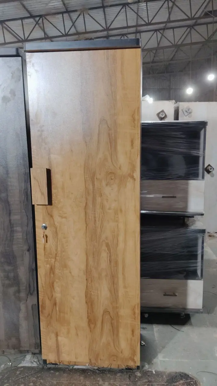 75x21x24 Wardrobe