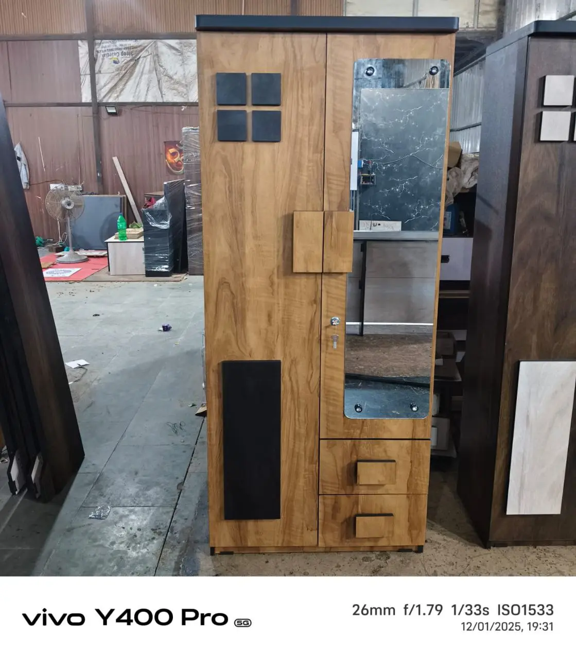 75x16x32 Wardrobe