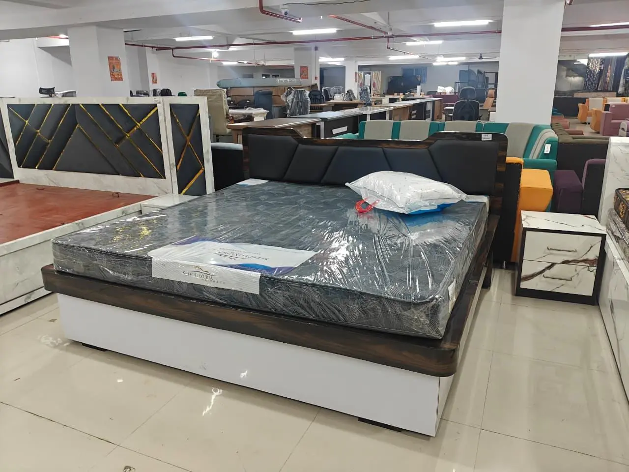 Plywood bed Kaan design 6/6