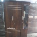 3 door wardrobe near City light