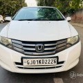 Honda city 2010 1 full s white Colour petrol Mt